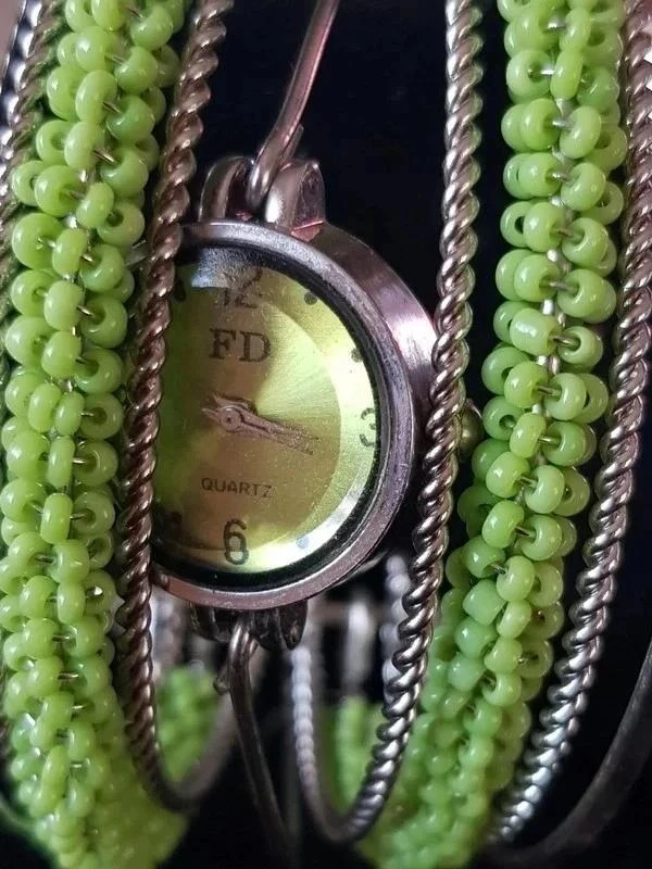 Verzilverde en groene armband met nieuwe horloge – photo 7